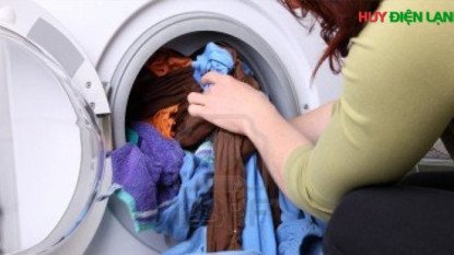Hết xoắn rối quần áo khi dùng máy giặt